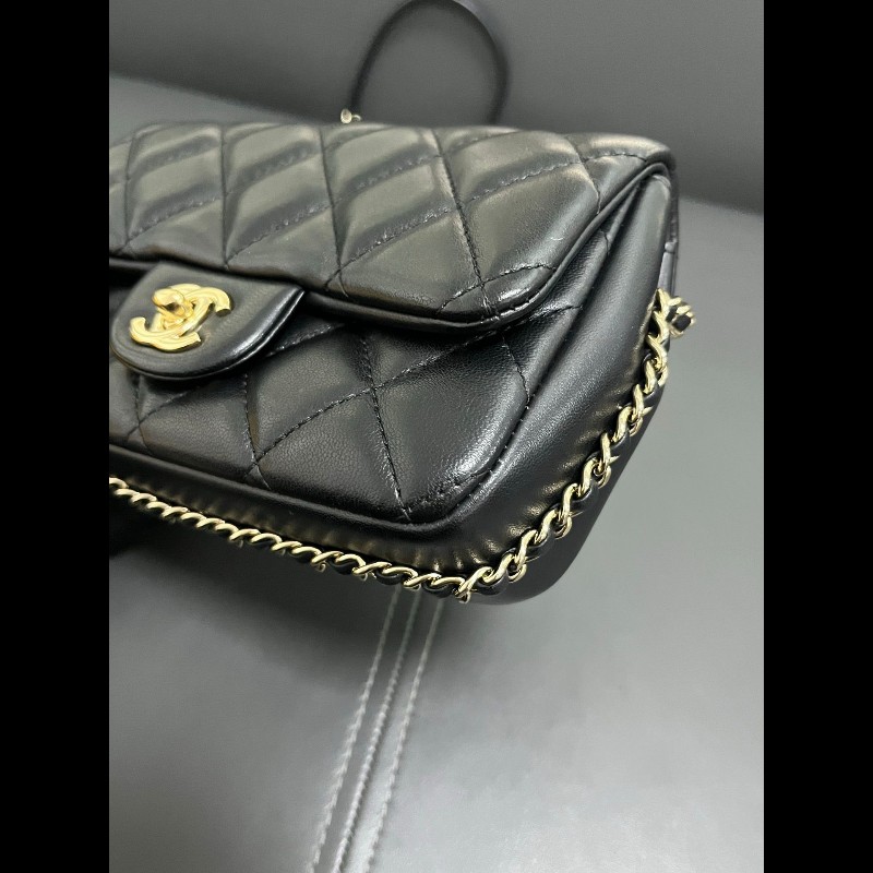 Chanel 黑金cf mini
珍珠鏈條包-7