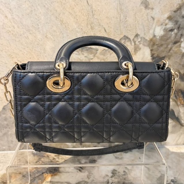 DIOR黑羊皮金釦D-JOY黛妃包-2