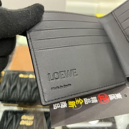 東區正精品㊣LOEWE PUZZLE C510302X20 全新黑色牛皮荔枝紋拼接8卡短夾 RZ6254-3