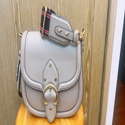 CoachBeatSaddle奶茶色