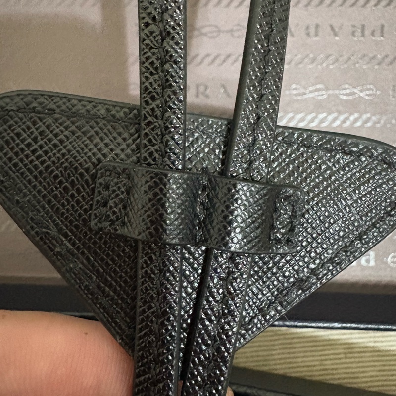 PRADA Saffiano 皮革保羅領帶(黑)-2