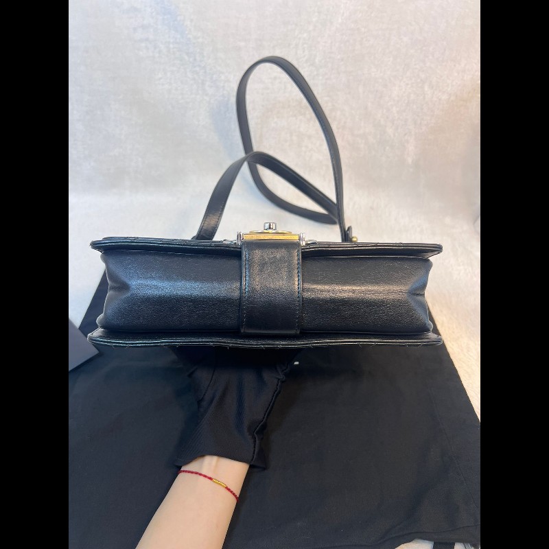 Chanel 2 Way Flapbag-5