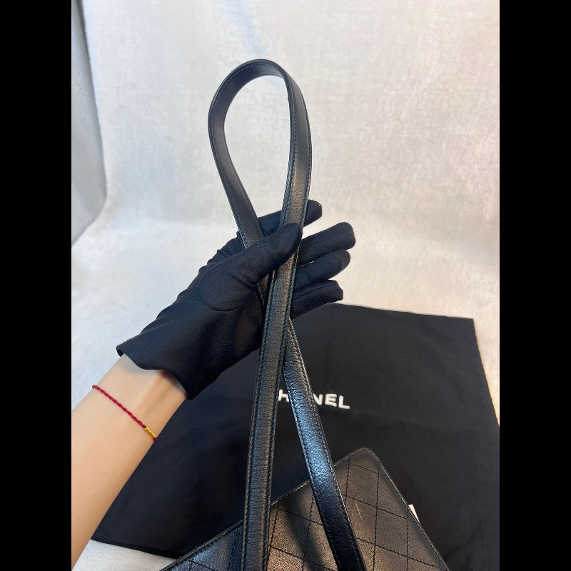 Chanel 2 Way Flapbag-14