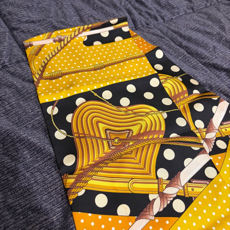 Hermès 波爾卡圓點 Maxi Twilly 巨型twilly Clic Clac à Pois en Soie Silk絲巾-5