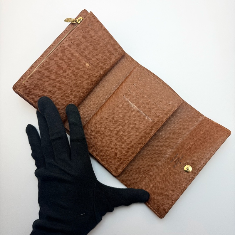 *TP Store* Lv m60047 三折中夾-2