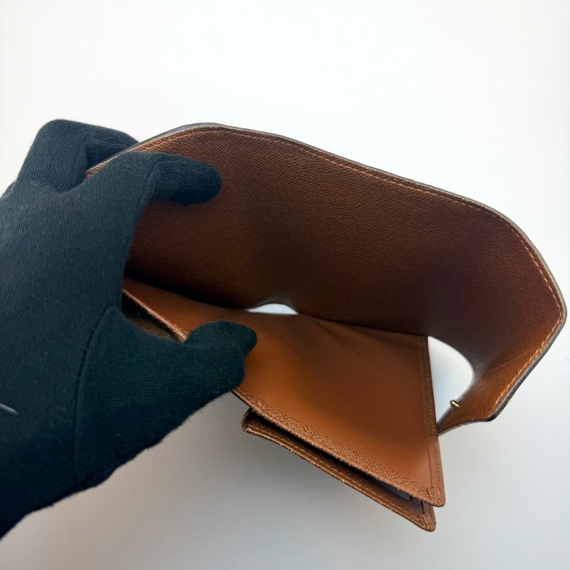 *TP Store* Lv m60047 三折中夾-15