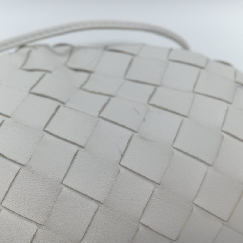 Bottega Veneta 寶緹嘉 Mini Pouch 白色 編織小牛皮 肩背包-6