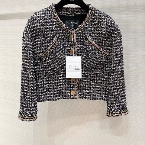 ⭐️ Chanel Jacket 外套