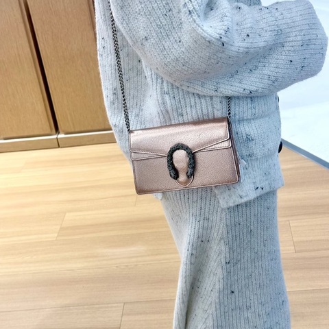 Gucci香檳金色mini酒神鏈條包 20*15.5*5 98新配件塵袋