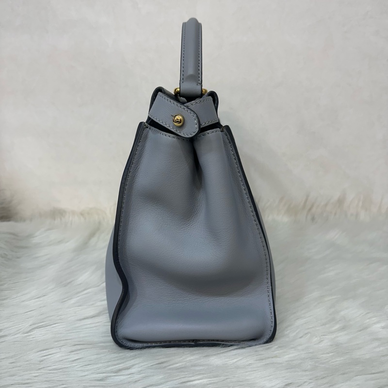 fendi 8BN290 天空藍牛皮雙層斜背包 peekaboo-1