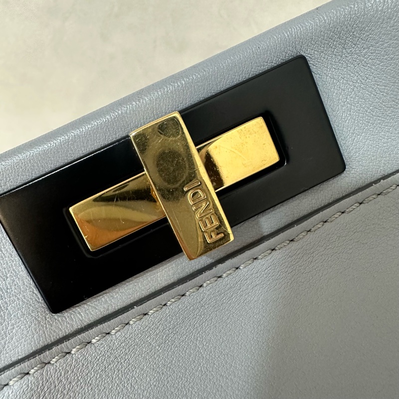 fendi 8BN290 天空藍牛皮雙層斜背包 peekaboo-18