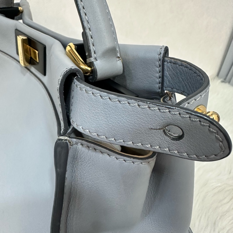 fendi 8BN290 天空藍牛皮雙層斜背包 peekaboo-26
