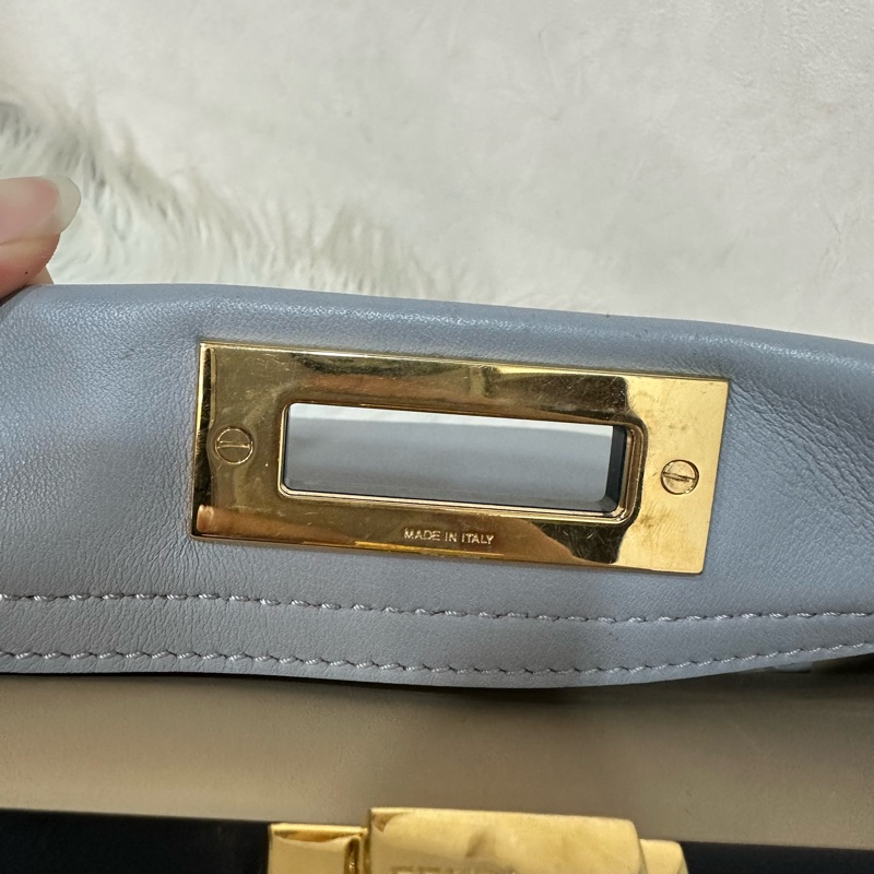 fendi 8BN290 天空藍牛皮雙層斜背包 peekaboo-35