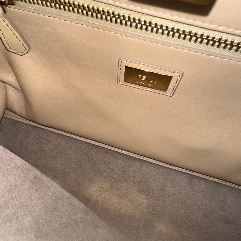 fendi 8BN290 天空藍牛皮雙層斜背包 peekaboo-53