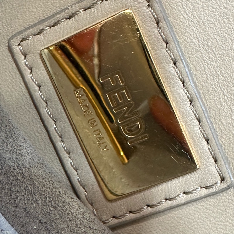 fendi 8BN290 天空藍牛皮雙層斜背包 peekaboo-54