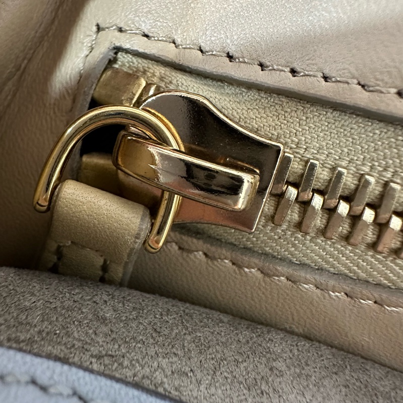 fendi 8BN290 天空藍牛皮雙層斜背包 peekaboo-55