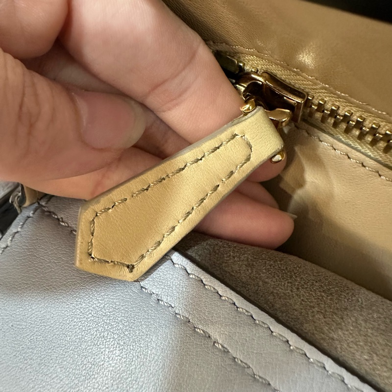 fendi 8BN290 天空藍牛皮雙層斜背包 peekaboo-56