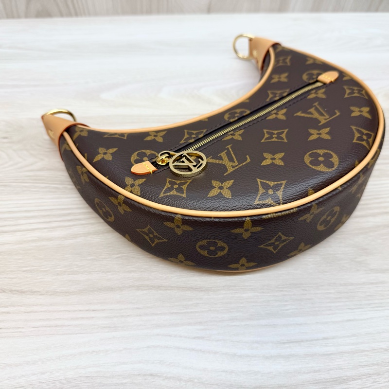 LV原花金釦LOOP彎月腋下包 M81098-10