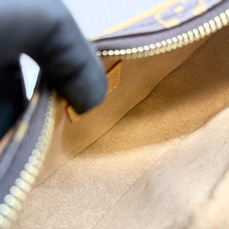 LV原花金釦LOOP彎月腋下包 M81098-14