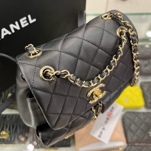 東區正精品㊣CHANEL DUMA 24A AS3860 近全新黑色荔枝牛皮金鍊雙肩雙口袋後背包青蛙包大款 RZ6000-8