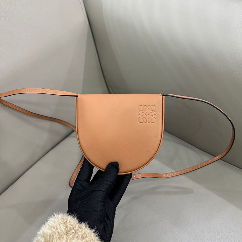 Loewe 棕色HEEL POUCH 馬鞍卡包mini肩背斜背包17*15 99新配件塵袋-2