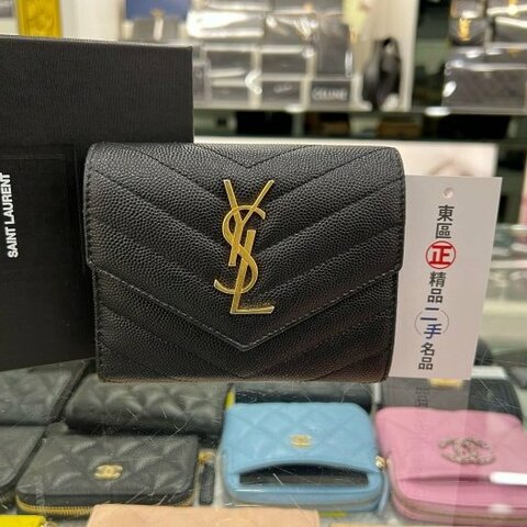 東區正精品㊣YSL SAINT LAURENT 403943 黑色V紋釦式拉鍊零錢袋三折中短夾 RZ5684