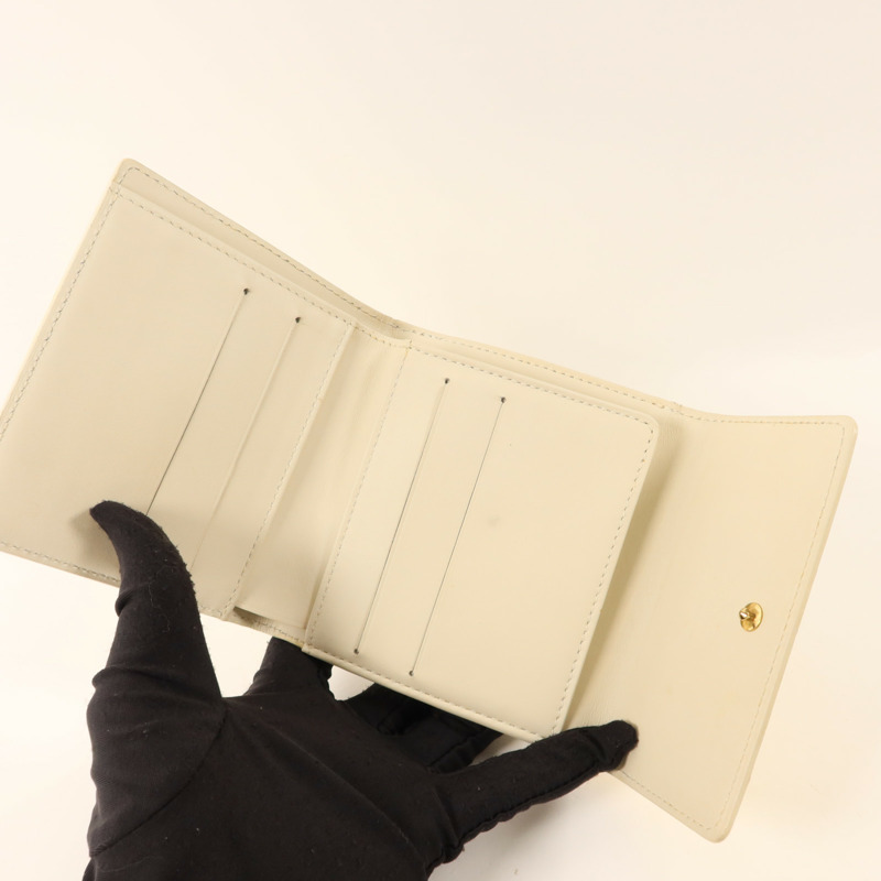 LOUIS VUITTON Monogram Vernis Elise Compact Wallet-4