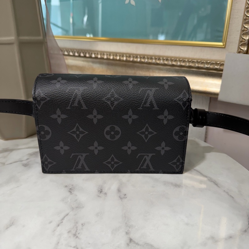 LV 黑灰原花黑釦Steamer下蓋前迴紋針鏈帶肩斜背包M81783-1