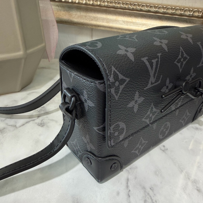 LV 黑灰原花黑釦Steamer下蓋前迴紋針鏈帶肩斜背包M81783-3