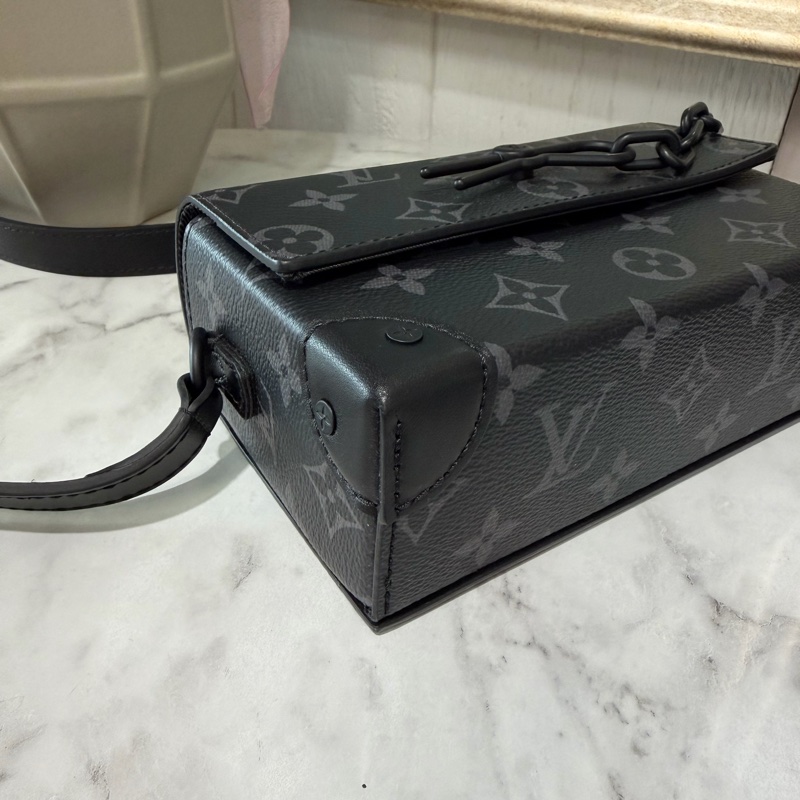LV 黑灰原花黑釦Steamer下蓋前迴紋針鏈帶肩斜背包M81783-5