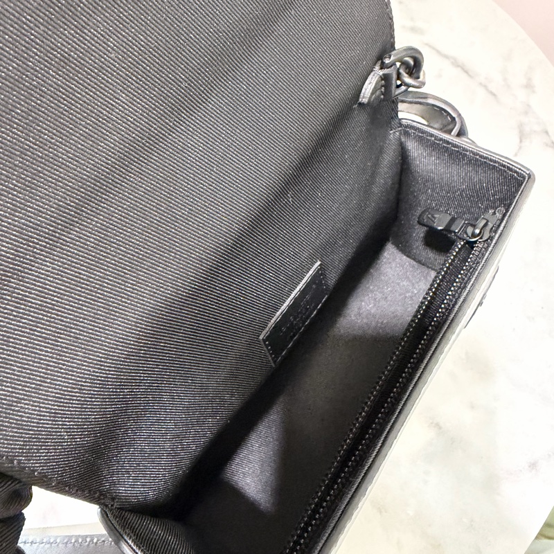 LV 黑灰原花黑釦Steamer下蓋前迴紋針鏈帶肩斜背包M81783-7