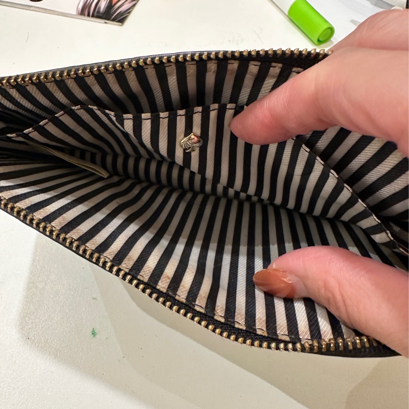 Kate spade 黑色牛皮手拿包-17