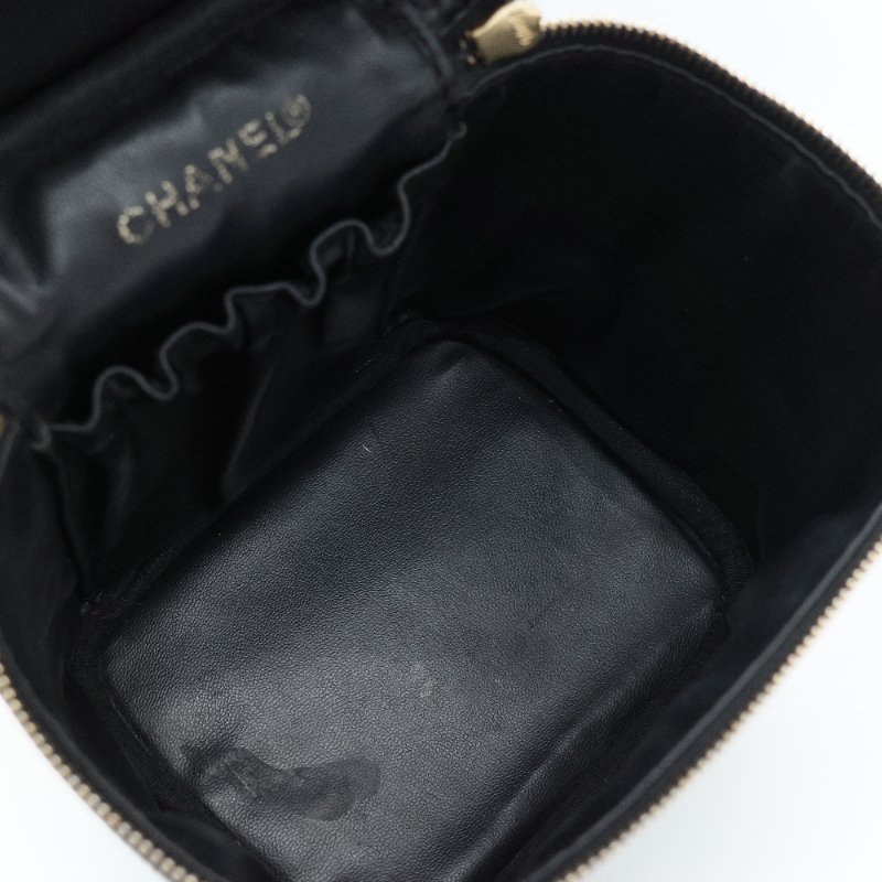 Chanel 香奈兒 經典 CC Logo 黑色荔枝紋 小牛皮化妝包-12