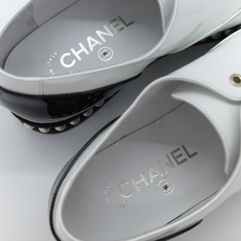 Chanel 香奈兒 黑白雙色 亮面漆皮 珍珠裝飾牛津鞋-7