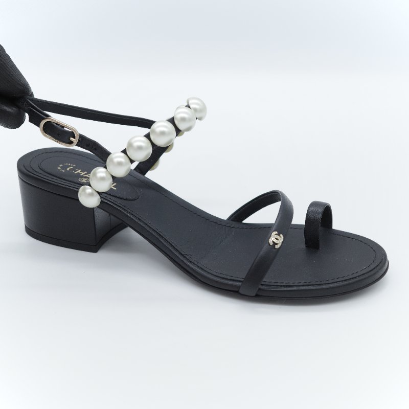 Chanel 香奈兒 經典珍珠裝飾 羊皮 低跟涼鞋-5