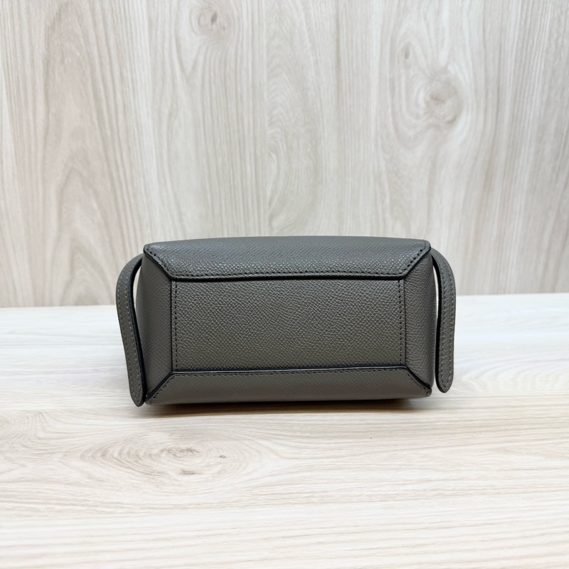 Celine大象灰牛皮金扣Pico Belt鯰魚包-6