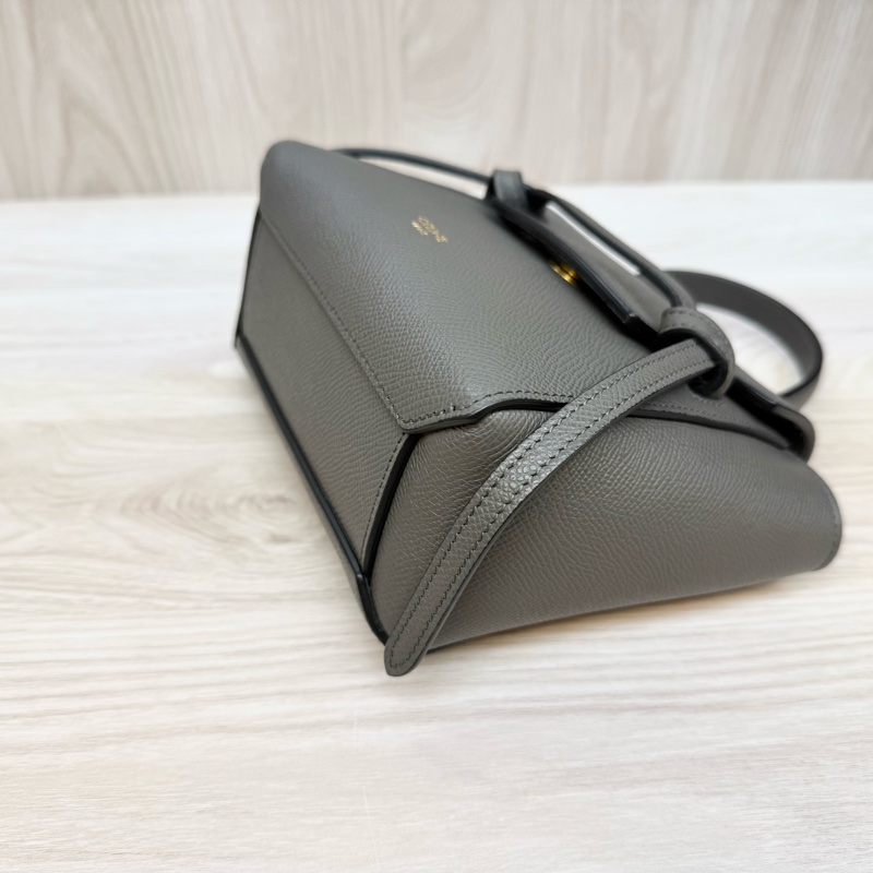 Celine大象灰牛皮金扣Pico Belt鯰魚包-14