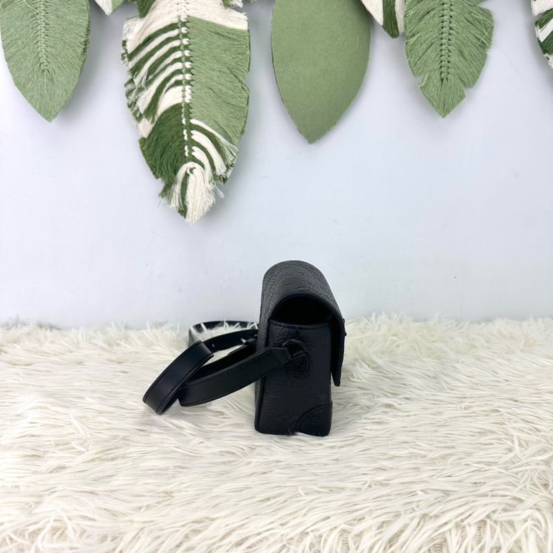 LV 黑色真皮壓紋 Steamer 晶片款-3