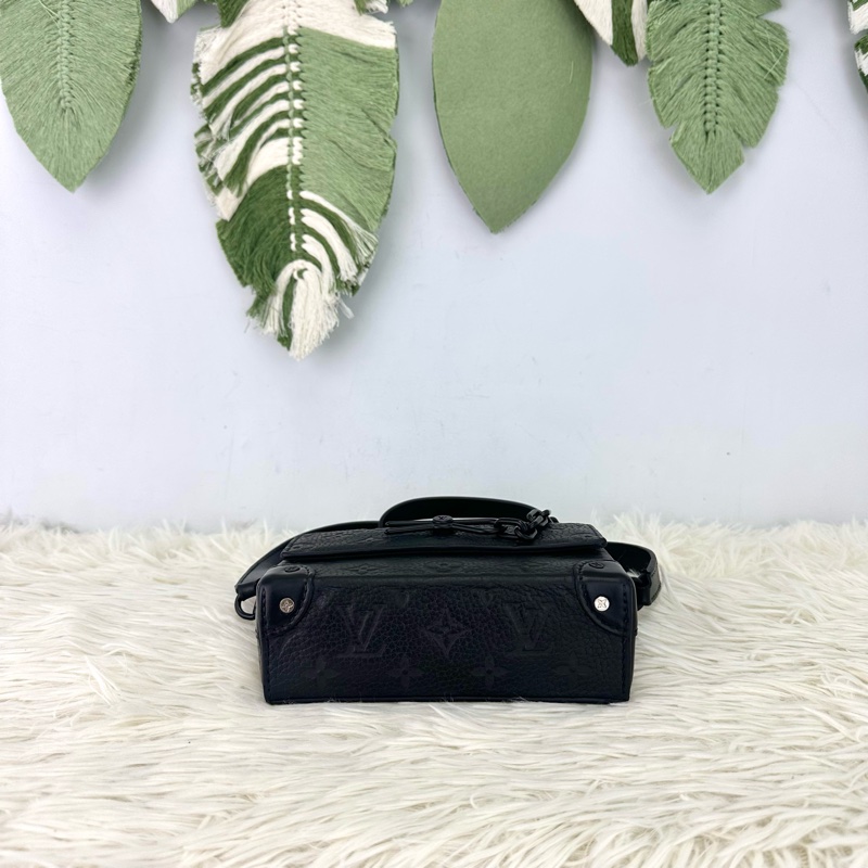 LV 黑色真皮壓紋 Steamer 晶片款-5