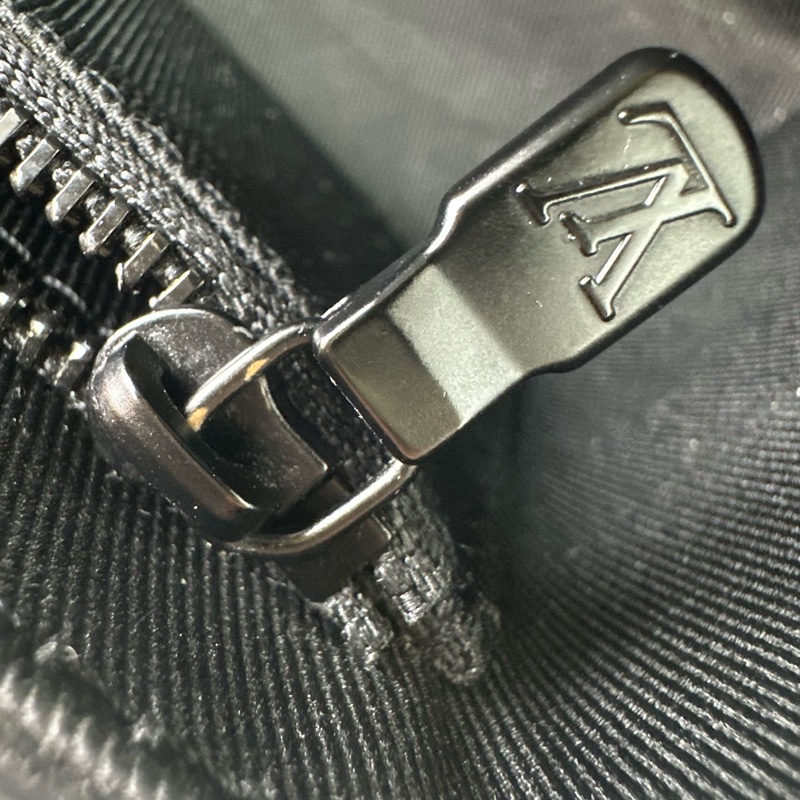 LV 黑色真皮壓紋 Steamer 晶片款-17