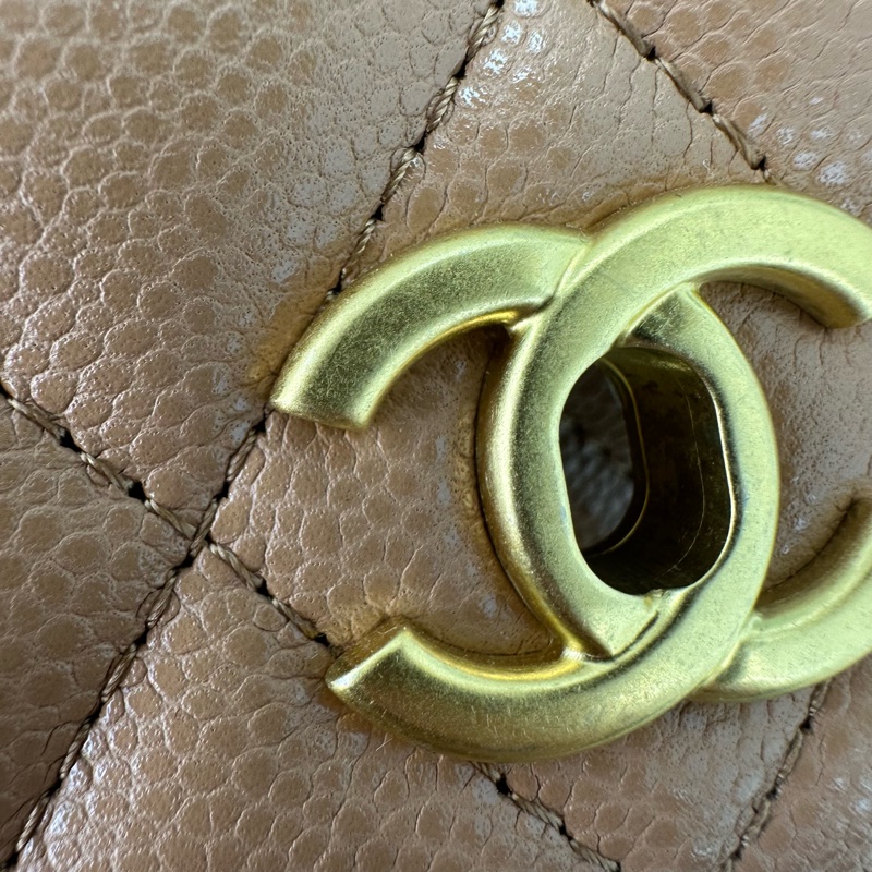 CHANEL 25b Handle 奶茶色 WOC 晶片款-9