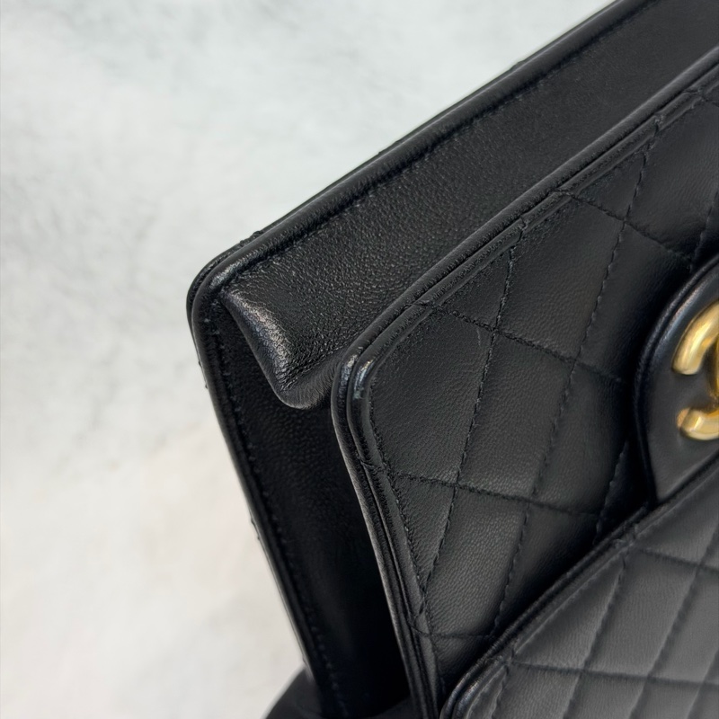 CHANEL Matelasse Pearl Chain Bag 直版珍珠翻蓋單肩斜背包 I625-6
