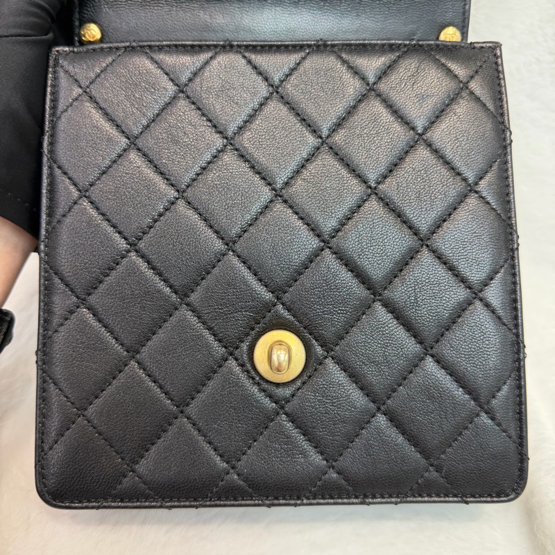 CHANEL Matelasse Pearl Chain Bag 直版珍珠翻蓋單肩斜背包 I625-15