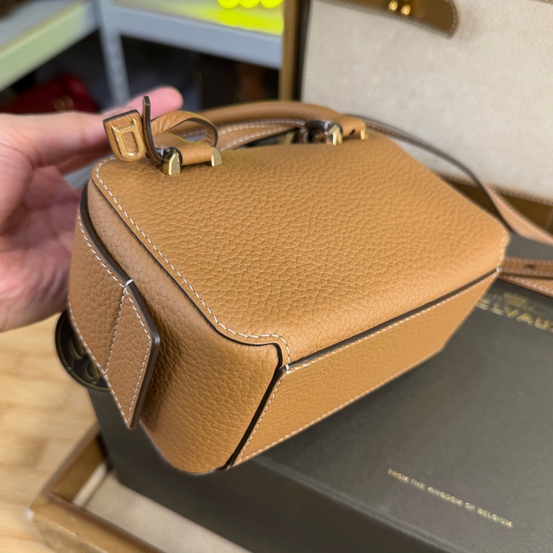上架中🔑Delvaux 咖啡COOL BOX NANO-3