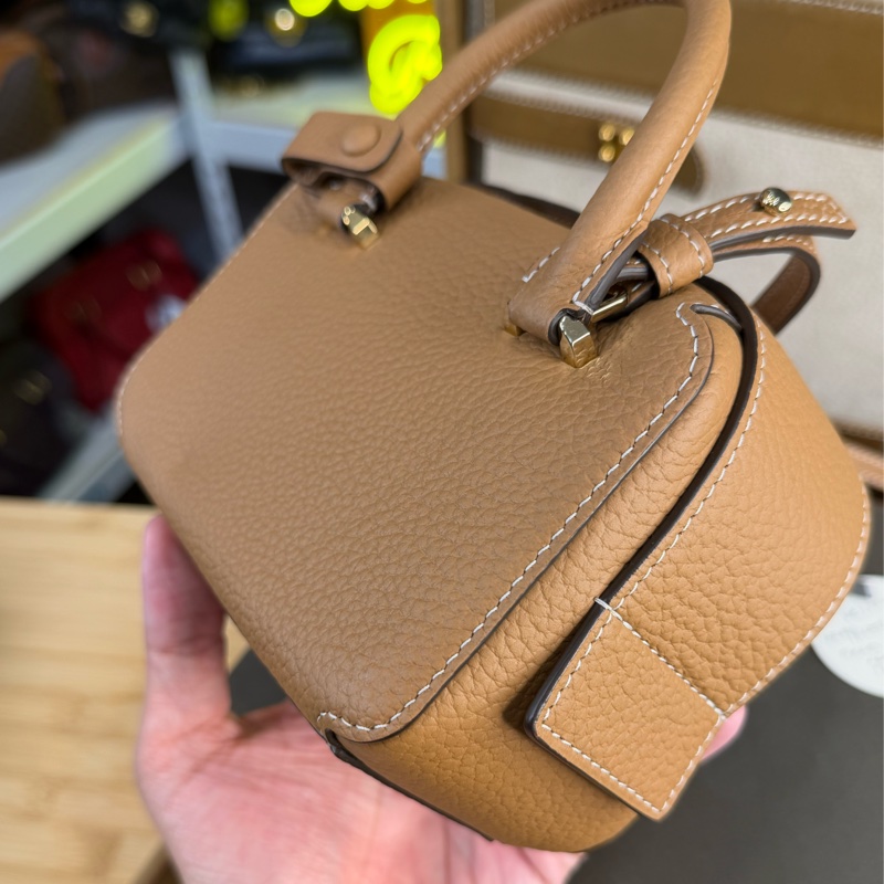上架中🔑Delvaux 咖啡COOL BOX NANO-9