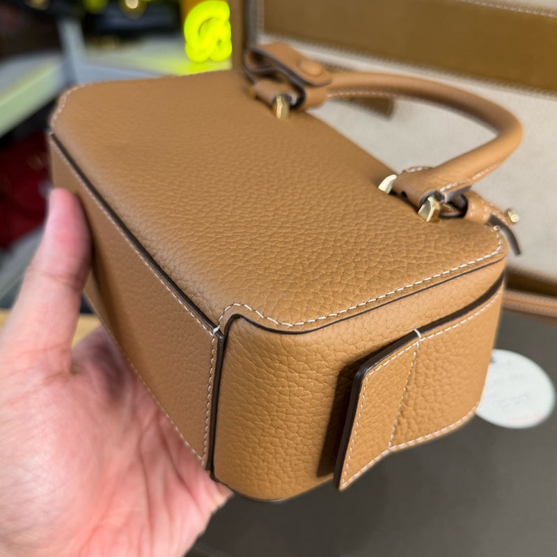 上架中🔑Delvaux 咖啡COOL BOX NANO-10