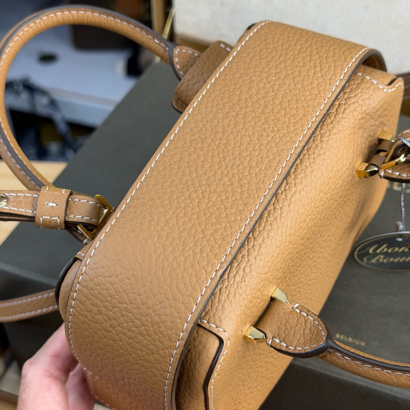 上架中🔑Delvaux 咖啡COOL BOX NANO-13