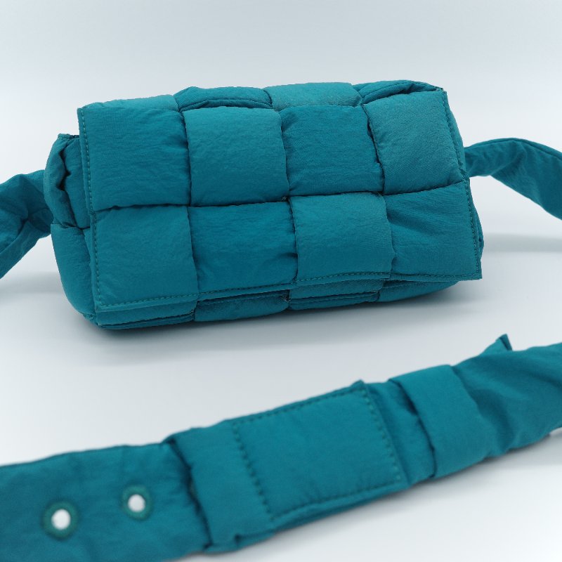 Bottega Veneta 寶緹嘉 Padded Tech Cassette 藍綠色 尼龍 斜背包 腰包 卡帶包-1