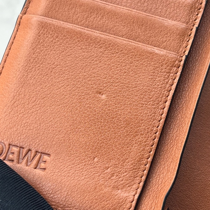 香緹國際精品 835 LOEWE 拚色長夾-6