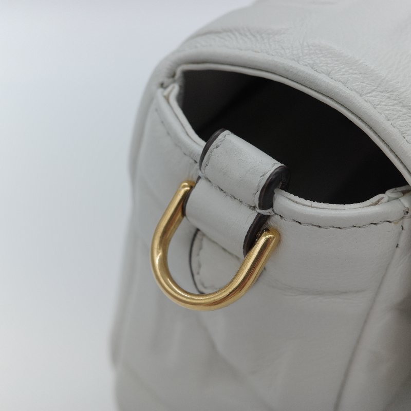 Fendi 芬迪 FF logo Baguette 白色 nappa牛皮 3D 浮雕 肩背包 法棍包-11